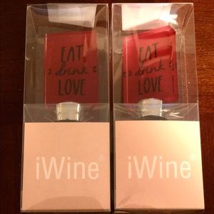 NEW 2 Boxed Wine Stoppers “Eat Drink Love”